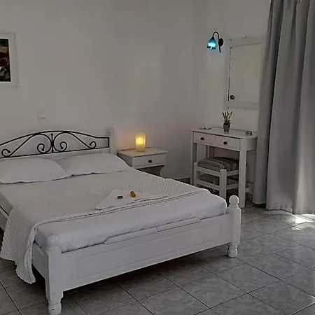 Ippocampos Hotel Pollonia